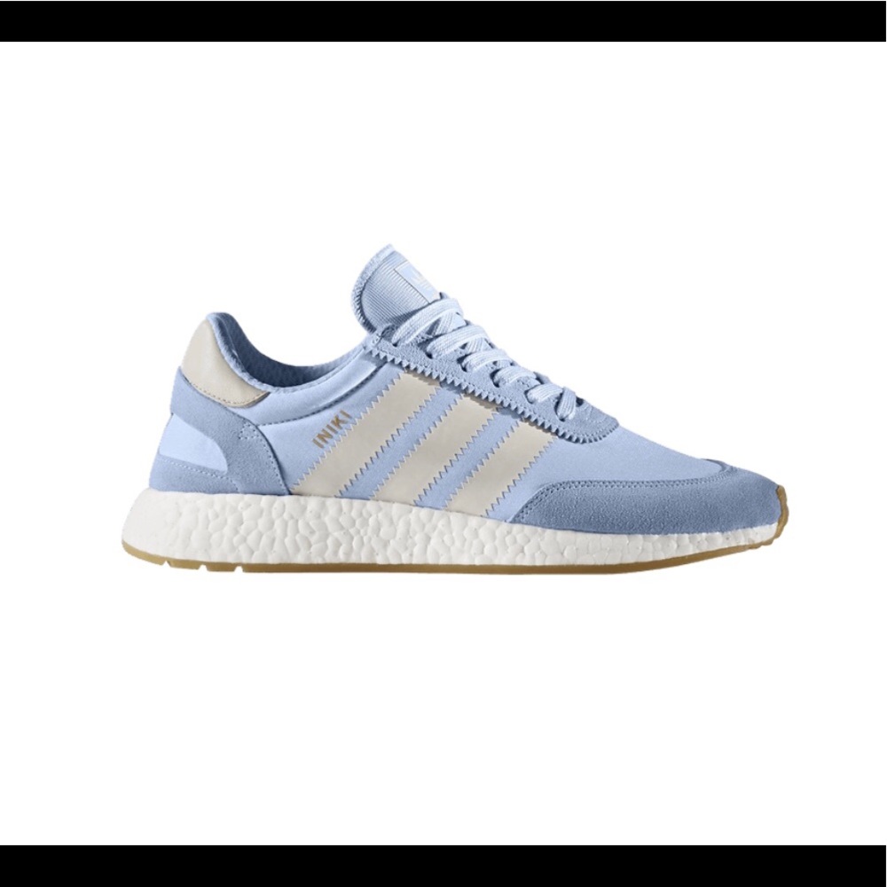 Adidas Iniki Runner “Easy Blue”.